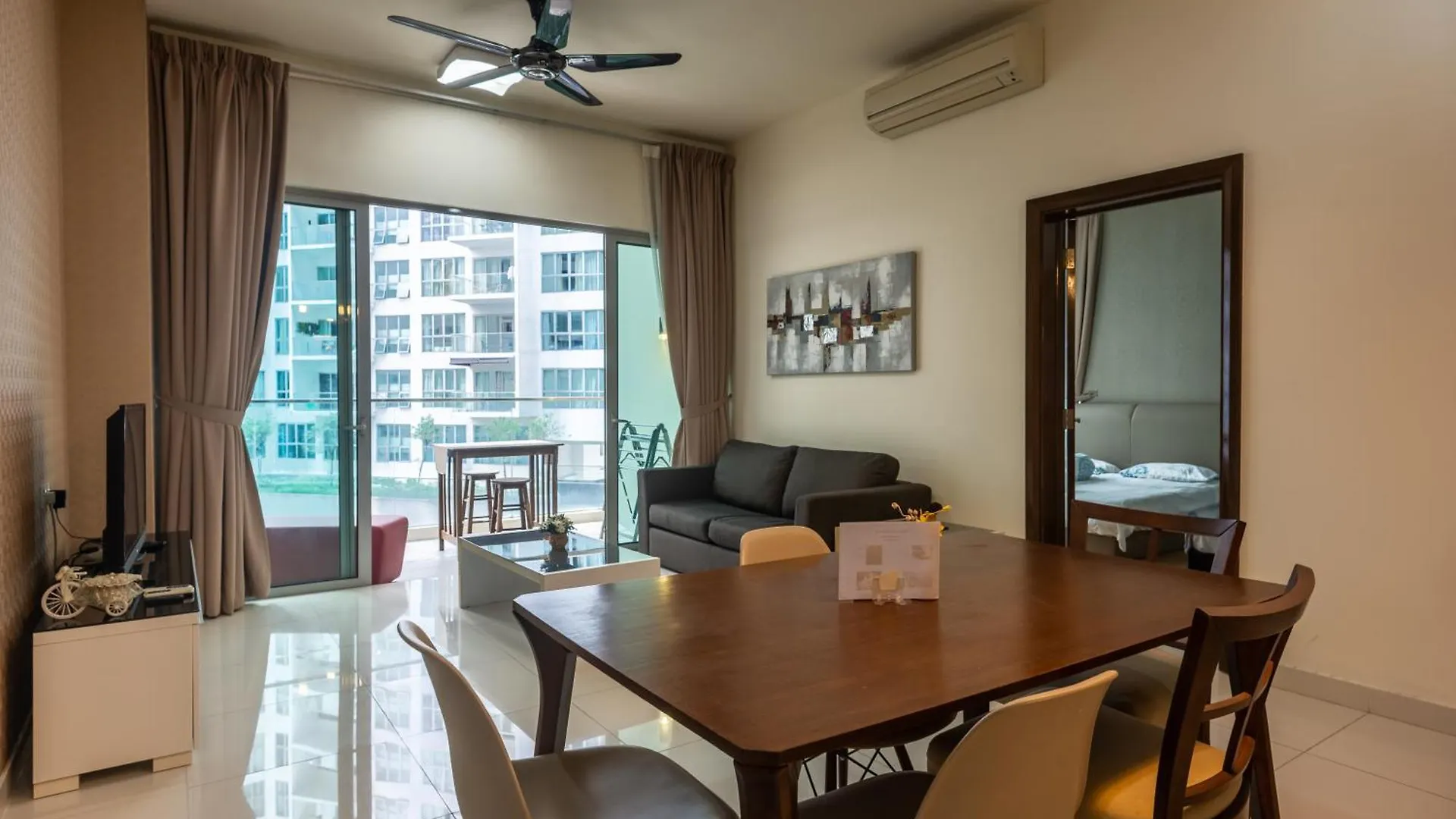 דירה קואלה לומפור Myrehat Regalia Residences מלזיה