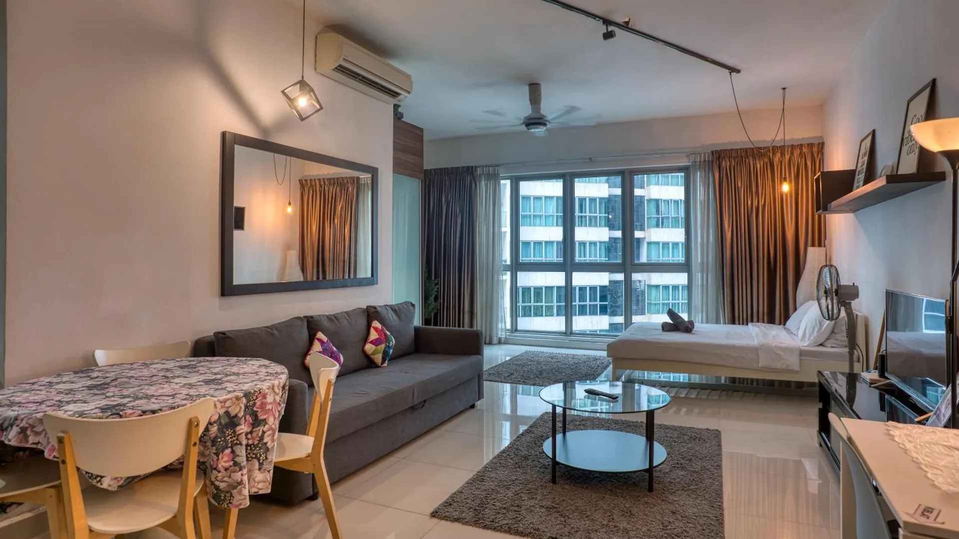 Myrehat Regalia Residences كوالالمبور